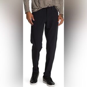 14th & Union Men's Black Straight-Leg Chinos